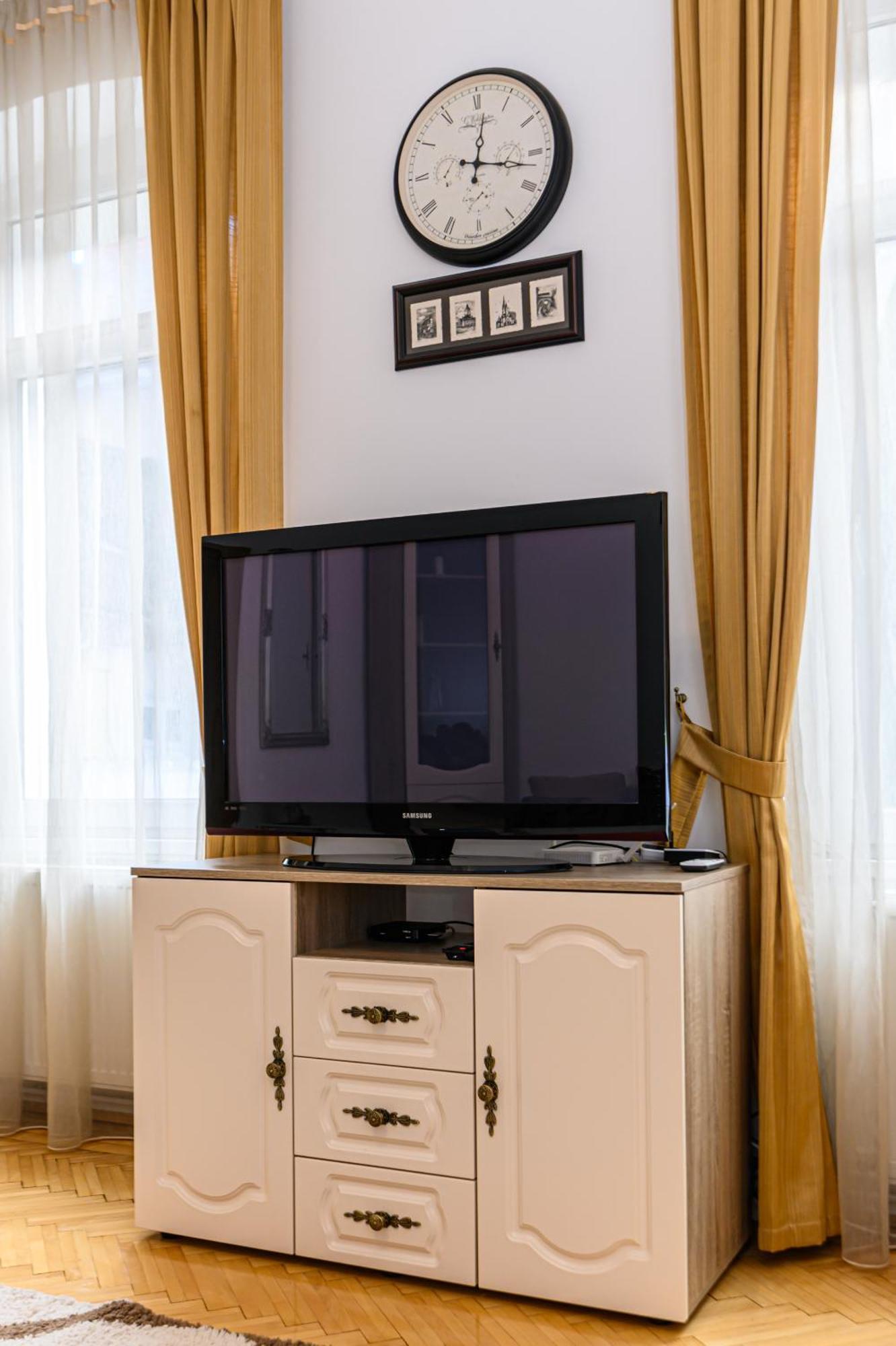 Brasov Centrul Vechi - 67Sqm - 2Min To Counsel Square Leilighet Eksteriør bilde